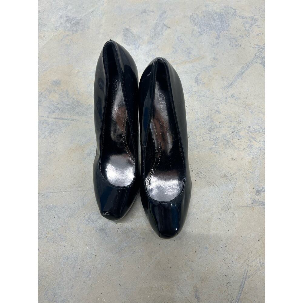 Women’s size 7 breckelles black platform high heels patent leather